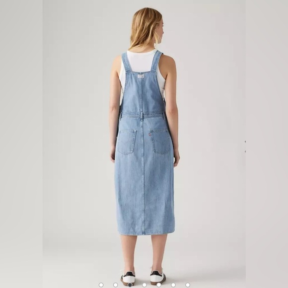 NEW LEVI’S - Overall Midi Dress / Utility Style in Medium Wash - Picture 5 of 12